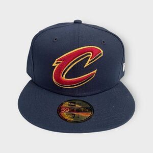 New Era Cleveland Cavaliers Navy Blue Fitted Cap Hat Size 7 1/4 59Fifty NBA New